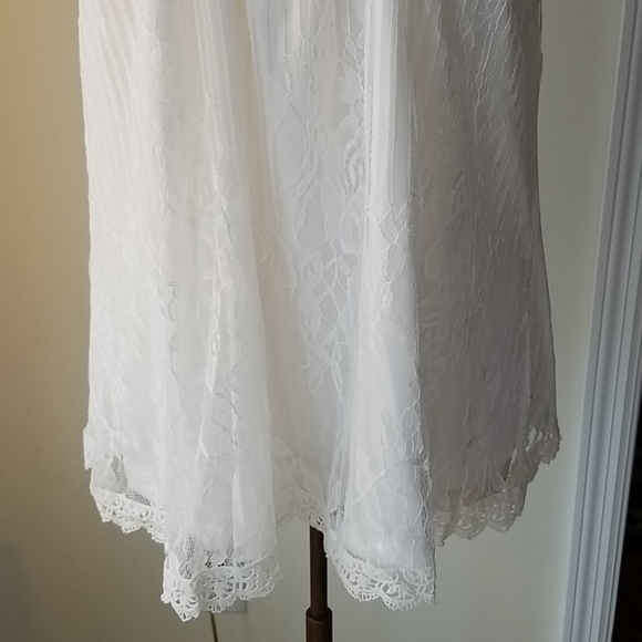 Suzanne Betro White Lace Sleeveless Boho Tunic - Picture 4 of 7